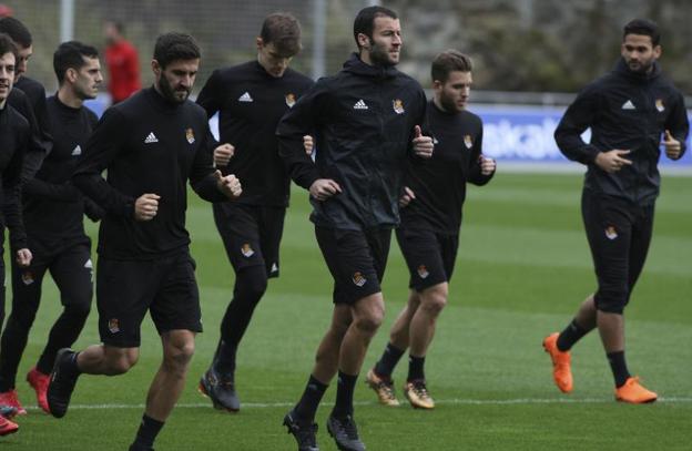 Eusebio prueba con Navas en el centro de la defensa y Willian José y Agirretxe arriba