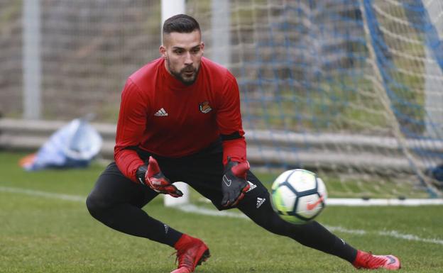 Moyá, durante el primer entrenamiento con Imanol Alguacil al mando del equipo.
