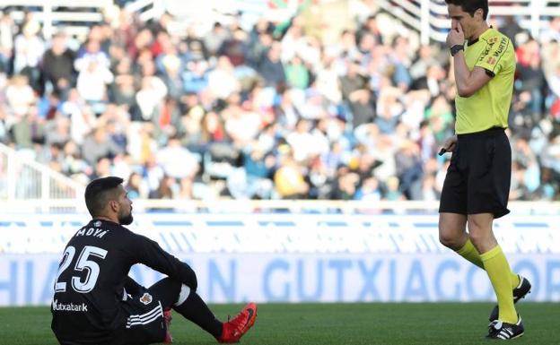 Moya, en un momento del partido de la Real Sociedad ante el Girona. /EFE
