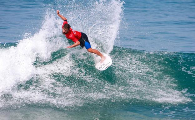 Aritz Aranburu, en acción ha acabado tercero en Anglet.