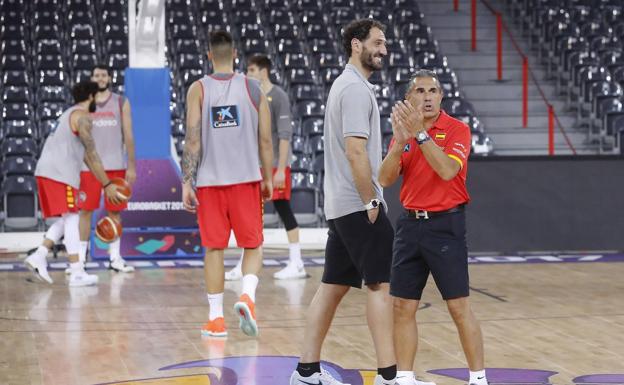 Jorge GArbajosa, junto a Sergio Scariolo.