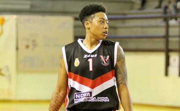Lyndra Shajuan Weaver, jugadora del IDK Gipuzkoa.
