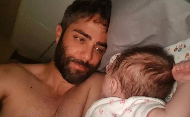 La faceta más tierna de Roberto Leal, el nuevo presentador de 'OT