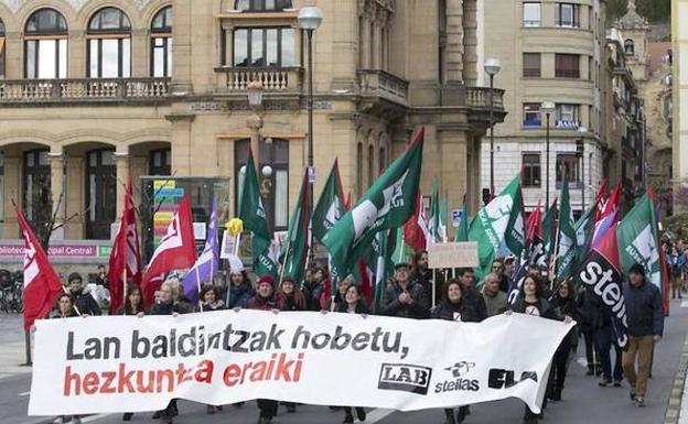 Imagen de la manifestación celebrada en San Sebastián el pasado mes de marzo. /SARA SANTOS