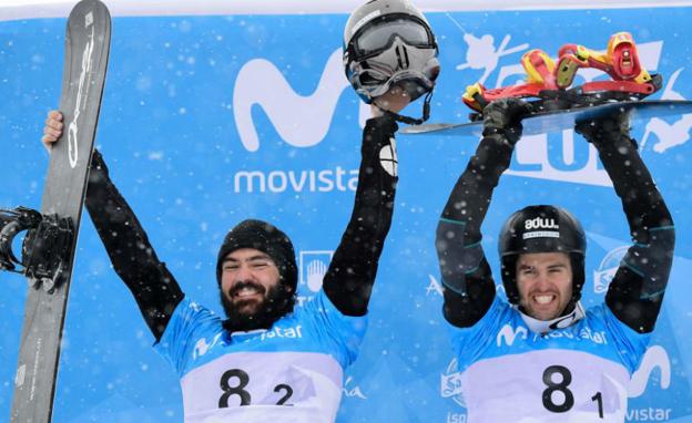 Hernández y Eguibar celebran uno de sus triunfos. /AFP