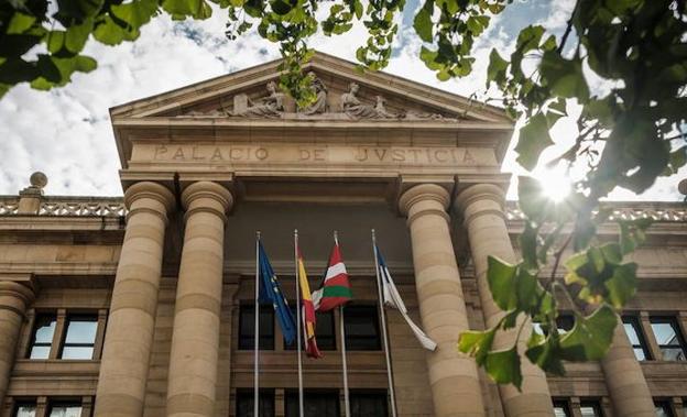 Condenado en Donostia por maltratar y obligar a su novia a mantener relaciones sexuales