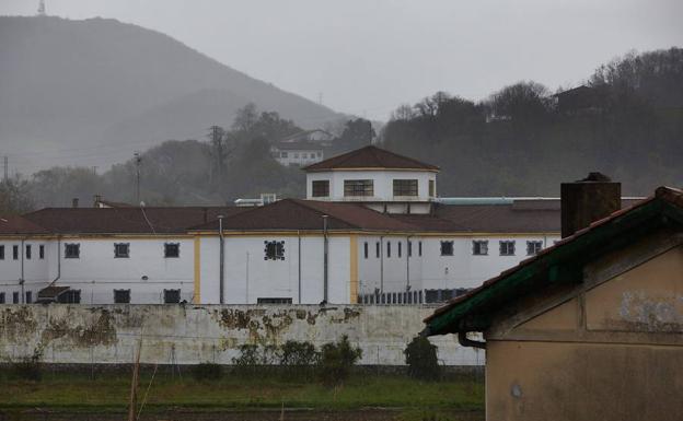 Interior ‘marea la perdiz’ con la cárcel de Martutene y Goia vuelve de vacío