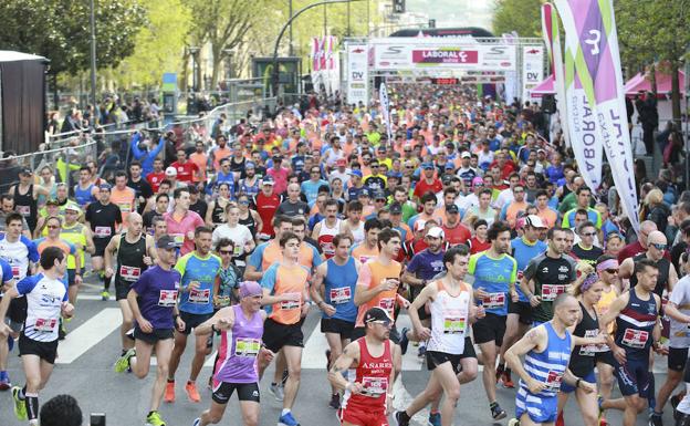 Los etíopes Gizaw Bekele y Adawork Aberta Sadura dominan la Media de Donosti