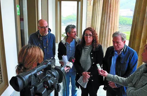 Carlos Sánchez, Jon Etxeberria, Mónica Martínez y Paco Martínez presentaron la jornada./F. PORTU