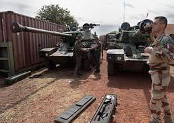Un legionario francés en la base de Abidjan. /Afp/
