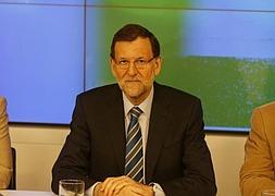 Mariano Rajoy, ayer en el comité. / J. R. Ladra/