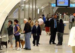 PSE y PP apuestan por el Metro y el PNV de Donostia por «una pasante»