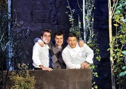Jordi, Josep y Joan (de i a d), los tres hermanos Roca/