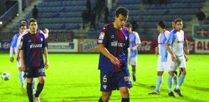 El colista acabó desquiciando al Eibar