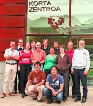 En equipo. Los científicos que han realizado la investigación./