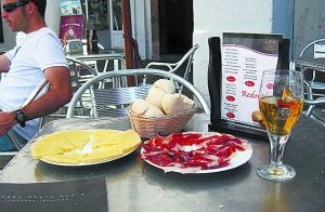 Caña, Marianito y una ración de calamares