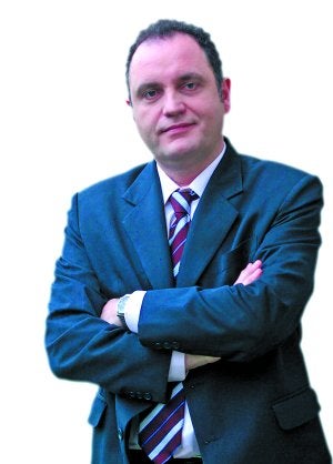 «Es obsceno venir a andar en bici cuando hay cientos de entierros»