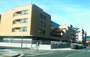 Imagen exterior del edificio del Centro Día construido en Gipuzkoa kalea y que abrirá sus puertas en un par de meses. ::
ETXEBERRIA/