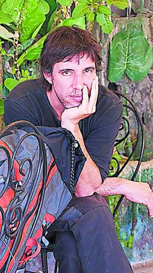 «Cuando leí el guión pensé que ya me podía haber tocado una peli normal»