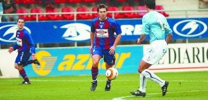 Segunda etapa. Juan Domínguez vestirá la camiseta del Eibar por segunda vez, antes lo hizo en la temporada 05/06. ::
MORQUECHO/