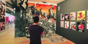 Un aspecto de la exposición sobre el bombardeo de Gernika y Pablo Picasso. :: LOBO ALTUNA/