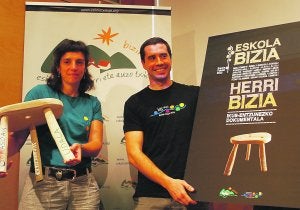 Dokumentala. Irati Aldazabal eta Iñaki Alcalde aurkezpenean./