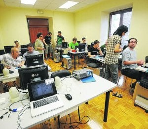 Reanudación. Asistentes en uno de los cursos. ::
MORQUECHO/