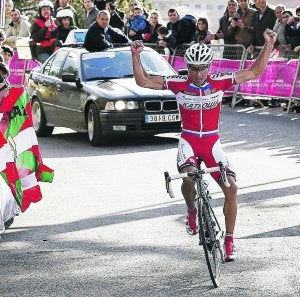 Simon Spilak ganó con autoridad el Premio Miguel Indurain. ::
EFE/
