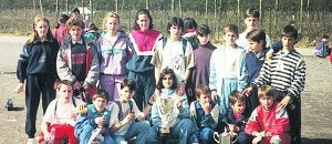 Haurtzaro Atletismo taldeko hasierako partaideak. ::
GOIZAIRN/