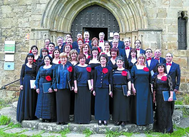 El coro Mariaren Bihotza, que junto con Oñati Abesbatza abrirá mañana el programa del festival.
/