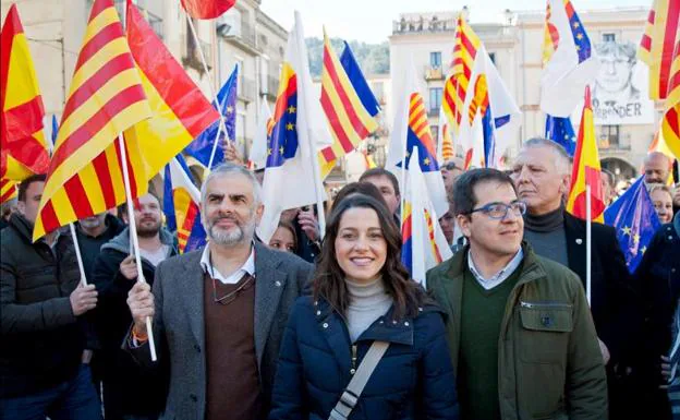 [Cs] Inés Arrimadas: "Estos presupuestos son una ruina, el Govern no sabe los desempleados que hay en Catalunya" Arrimadas-kzBD-U70676238729chB-624x385@RC