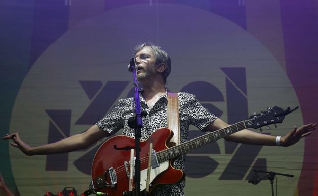 Valor seguro. Con banda completa, en solitario o en trío acústico, los conciertos de Xoel López son siempre un espectáculo./SANTAMARÍA