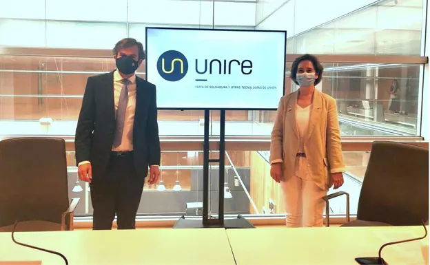 Fernando Mañas, director gerente de Cesol, y Mónica Alday, directora de Unire. /