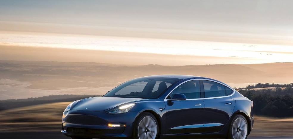Un youtuber repara su Model 3 por 700 dólares, mientras Tesla le pedía 16.000 - Vimarsana News