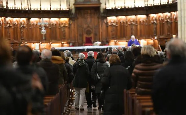 La ceremonia religiosa en el Buen Pastor./morquecho