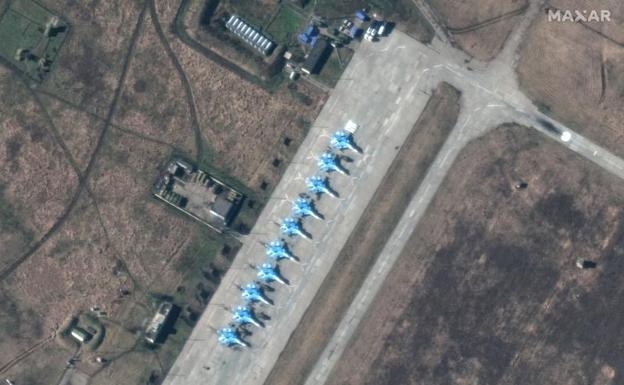 Satellite image of Russian fighters. 