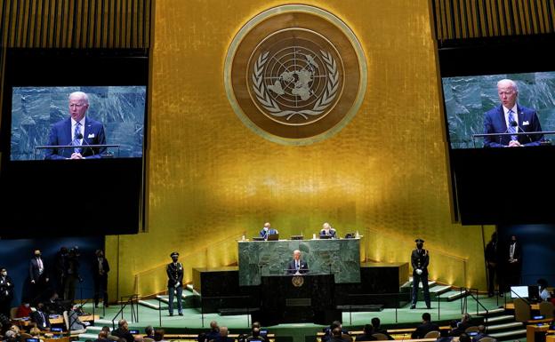 Archive image of the UN General Assembly. 