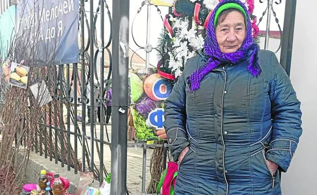 Pasha, 68, sells food and items on the street for profit to add to his pension of less than 90 euros. 