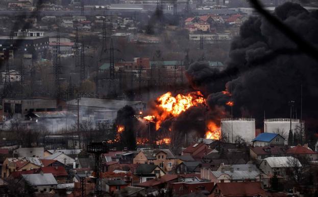 A huge fire broke out in Lviv after the Russian airstrike. 
