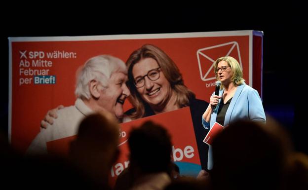 Anke Rehlinger, SPD candidate. 