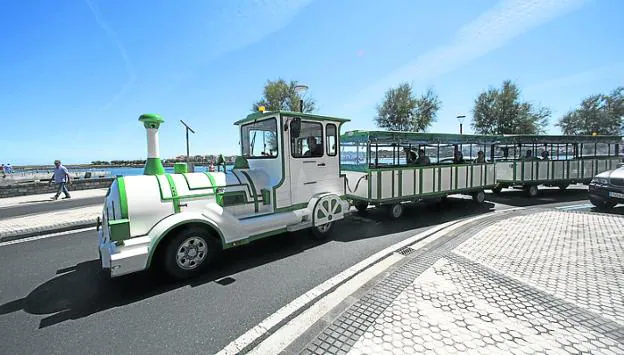 El tren verde funciona todos los fines de semana. / F. DE LA HERA