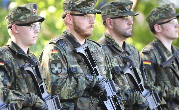 Members of the German Army.