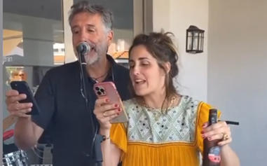 La familia de Emilio Aragón, de celebración en Hondarribia