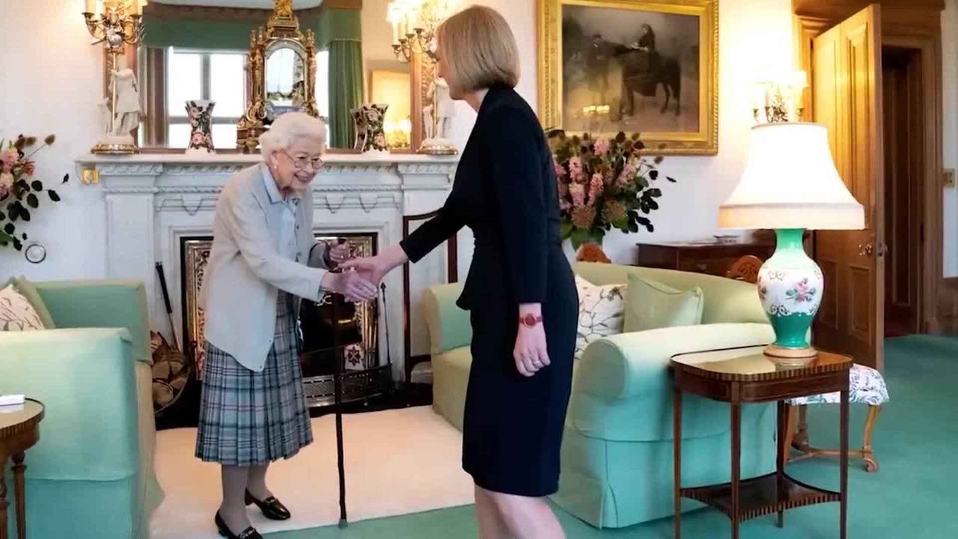 Muere la Reina Isabel II de Inglaterra a los 96 años de edad | El