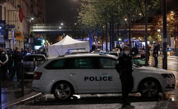 Paris police have already arrested four suspects.