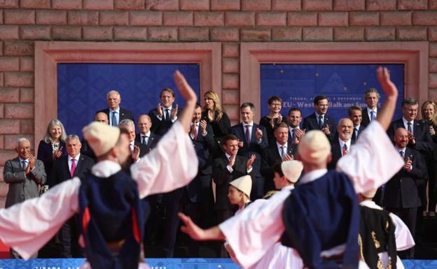 The leaders of the EU and the Western Balkan countries attend a performance during the summit held yesterday in Albania. 